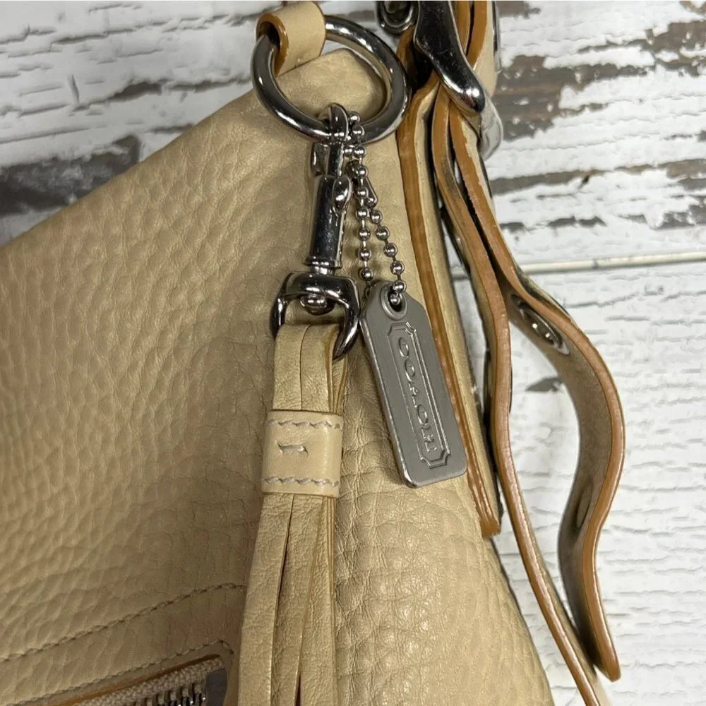 COACH Legacy Slim Duffle Bag Cream #1427 EUC